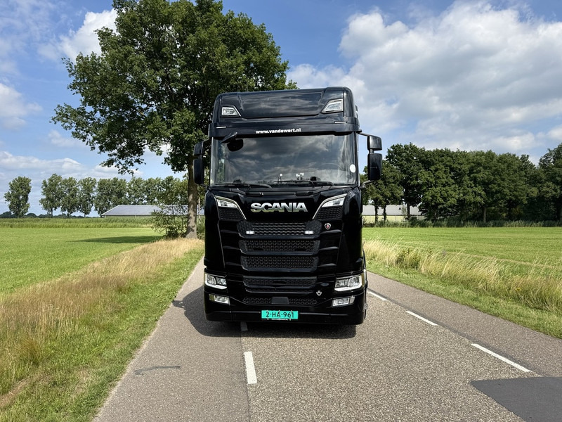 Scania S520 V8 4x2 Full Air - Automaat - Retarder - Euro 6 - I Park Cool - 2018 - Exhaust Pipe - TUV 02-2026 - Çekici: fotoğraf 3 Scania S520 V8 4x2 Full Air - Automaat - Retarder - Euro 6 - I Park Cool - 2018 - Exhaust Pipe - TUV 02-2026 - Çekici: fotoğraf 3