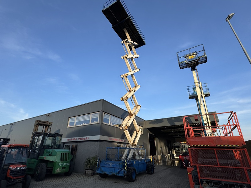 Holland lift Combistar B-195DL25 Schaarhoogwerker 22M Werkhoogte Hatz Diesel 4X4 2003 - Makasli platform: fotoğraf 5 Holland lift Combistar B-195DL25 Schaarhoogwerker 22M Werkhoogte Hatz Diesel 4X4 2003 - Makasli platform: fotoğraf 5