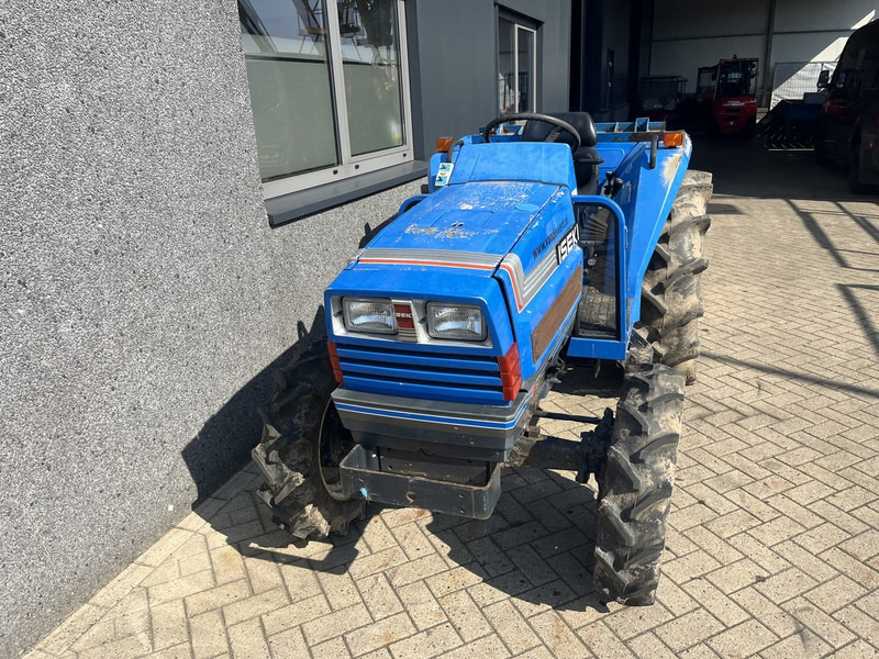 Iseki TA 275 F - Küçük traktör: fotoğraf 2 Iseki TA 275 F - Küçük traktör: fotoğraf 2