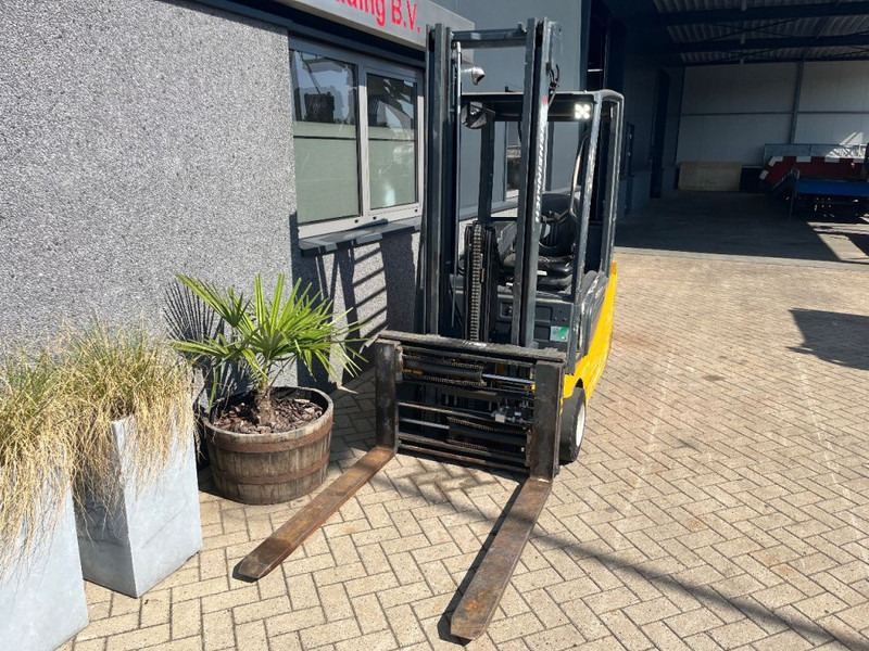 Jungheinrich EFG216K Heftruck Jungheinrich EFG216K Duplo 360 Freelift/Sideshift/vorkversteller Elektrisch Accu 2016 - Elektrikli forklift: fotoğraf 5 Jungheinrich EFG216K Heftruck Jungheinrich EFG216K Duplo 360 Freelift/Sideshift/vorkversteller Elektrisch Accu 2016 - Elektrikli forklift: fotoğraf 5