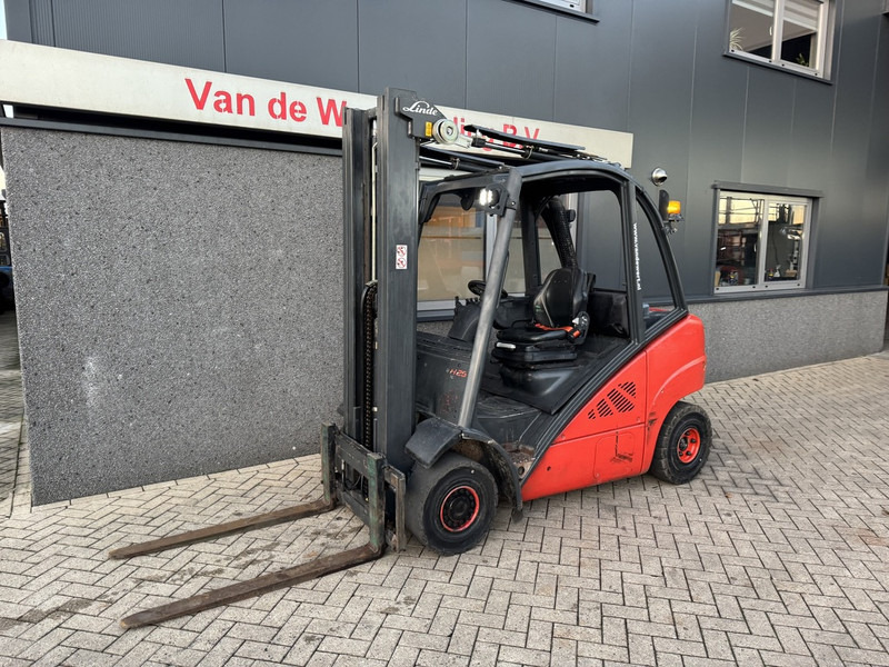 Linde H25D-02 Triplo 545 Freelift / Sideshift / VW Diesel 2017 - Dizel forklift: fotoğraf 2 Linde H25D-02 Triplo 545 Freelift / Sideshift / VW Diesel 2017 - Dizel forklift: fotoğraf 2