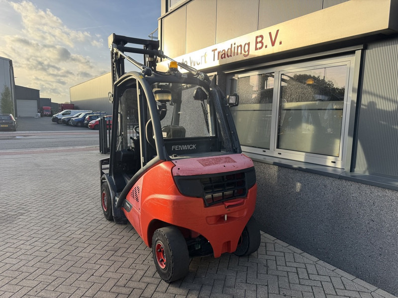 Linde H30D-02 Duplo 450 Sideshift / Vorkversteller VW Diesel 2014 - Dizel forklift: fotoğraf 4 Linde H30D-02 Duplo 450 Sideshift / Vorkversteller VW Diesel 2014 - Dizel forklift: fotoğraf 4