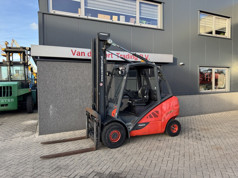 Linde H30D-02 Duplo 450 Sideshift / Vorkversteller VW Diesel 2014 - Dizel forklift: fotoğraf 2 Linde H30D-02 Duplo 450 Sideshift / Vorkversteller VW Diesel 2014 - Dizel forklift: fotoğraf 2