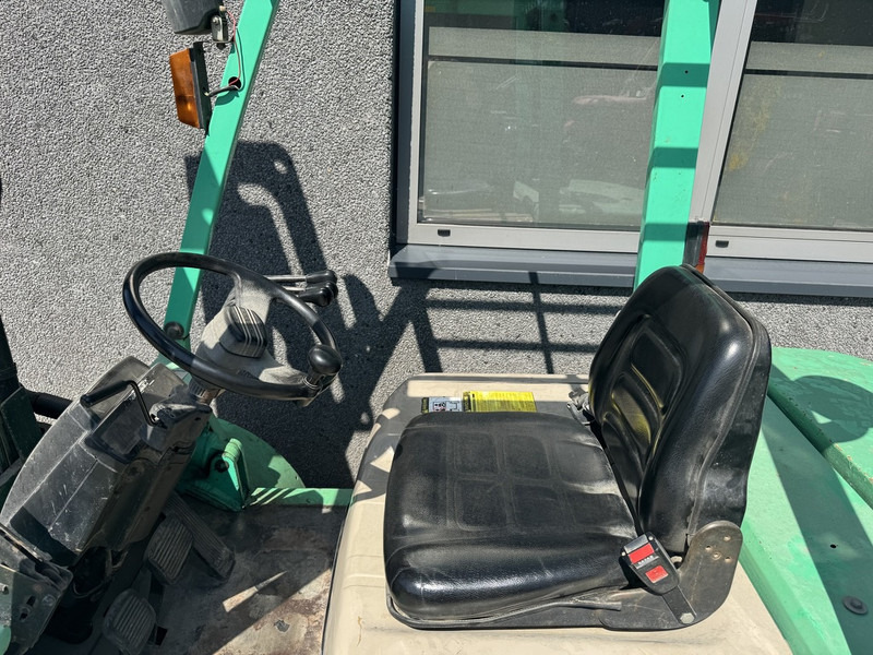 Mitsubishi FD30 - Dizel forklift: fotoğraf 4 Mitsubishi FD30 - Dizel forklift: fotoğraf 4