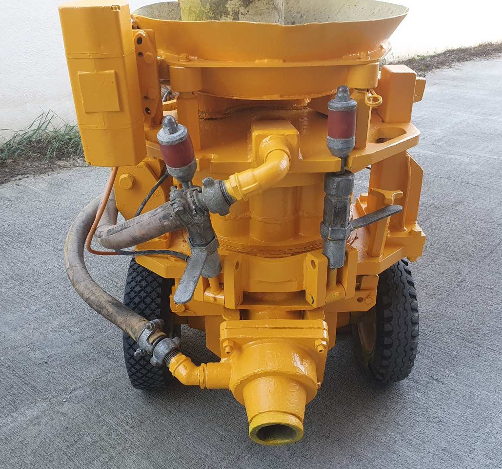 Aliva AL 262.1 shotcrete rotor machine - Beton makinesi: fotoğraf 3 Aliva AL 262.1 shotcrete rotor machine - Beton makinesi: fotoğraf 3