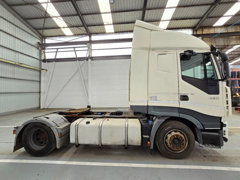 Iveco Stralis 420 RETARDER / EURO 5 STANDAIRCO - Çekici: fotoğraf 4 Iveco Stralis 420 RETARDER / EURO 5 STANDAIRCO - Çekici: fotoğraf 4