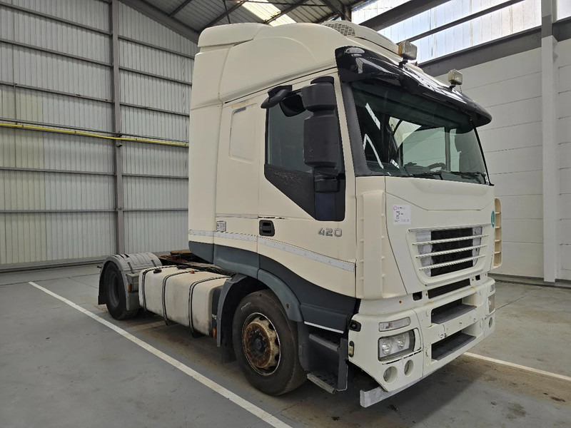 Iveco Stralis 420 RETARDER / EURO 5 STANDAIRCO - Çekici: fotoğraf 3 Iveco Stralis 420 RETARDER / EURO 5 STANDAIRCO - Çekici: fotoğraf 3