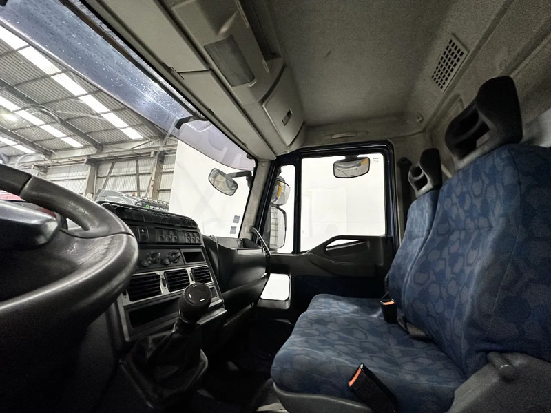 Kapalı kasa kamyon Iveco Eurocargo ML 120E25 EURO 5 / AIRCO: fotoğraf 10