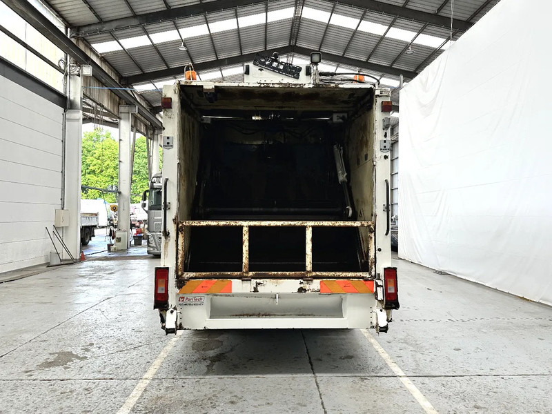 Scania P230 6X2 / Essieu relevable directionnel / Stuurbare liftas / Steerable lift axle - Çöp kamyonu: fotoğraf 4 Scania P230 6X2 / Essieu relevable directionnel / Stuurbare liftas / Steerable lift axle - Çöp kamyonu: fotoğraf 4