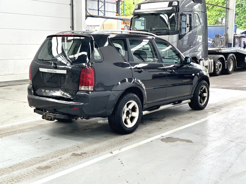 SsangYong Rexton AIRCO / LEATHER / MOTEUR MERCEDES - MERCEDES MOTOR - Binek araba: fotoğraf 5 SsangYong Rexton AIRCO / LEATHER / MOTEUR MERCEDES - MERCEDES MOTOR - Binek araba: fotoğraf 5