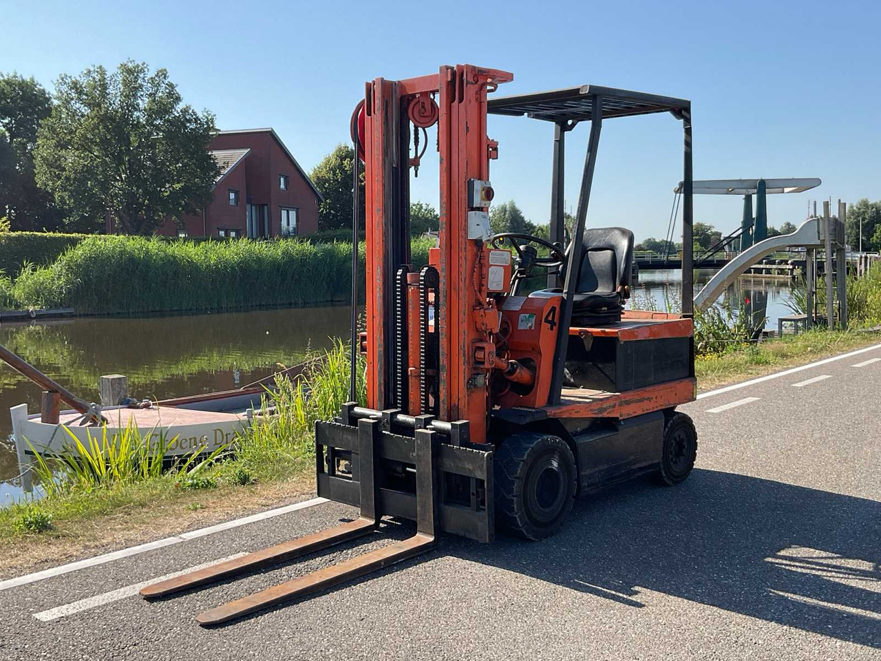 1987 TOYOTA 4FB25 FORKLIFT - Forklift: fotoğraf 1 1987 TOYOTA 4FB25 FORKLIFT - Forklift: fotoğraf 1