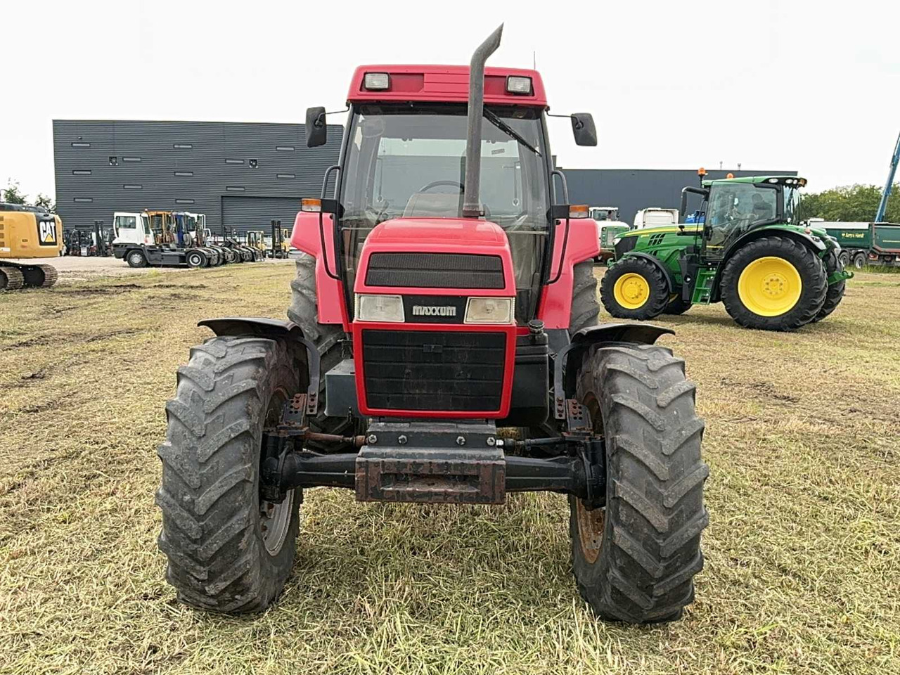 1990 CASE INTERNATIONAL 5130 ALL-WHEEL DRIVE FARM TRACTOR - Traktör: fotoğraf 2 1990 CASE INTERNATIONAL 5130 ALL-WHEEL DRIVE FARM TRACTOR - Traktör: fotoğraf 2