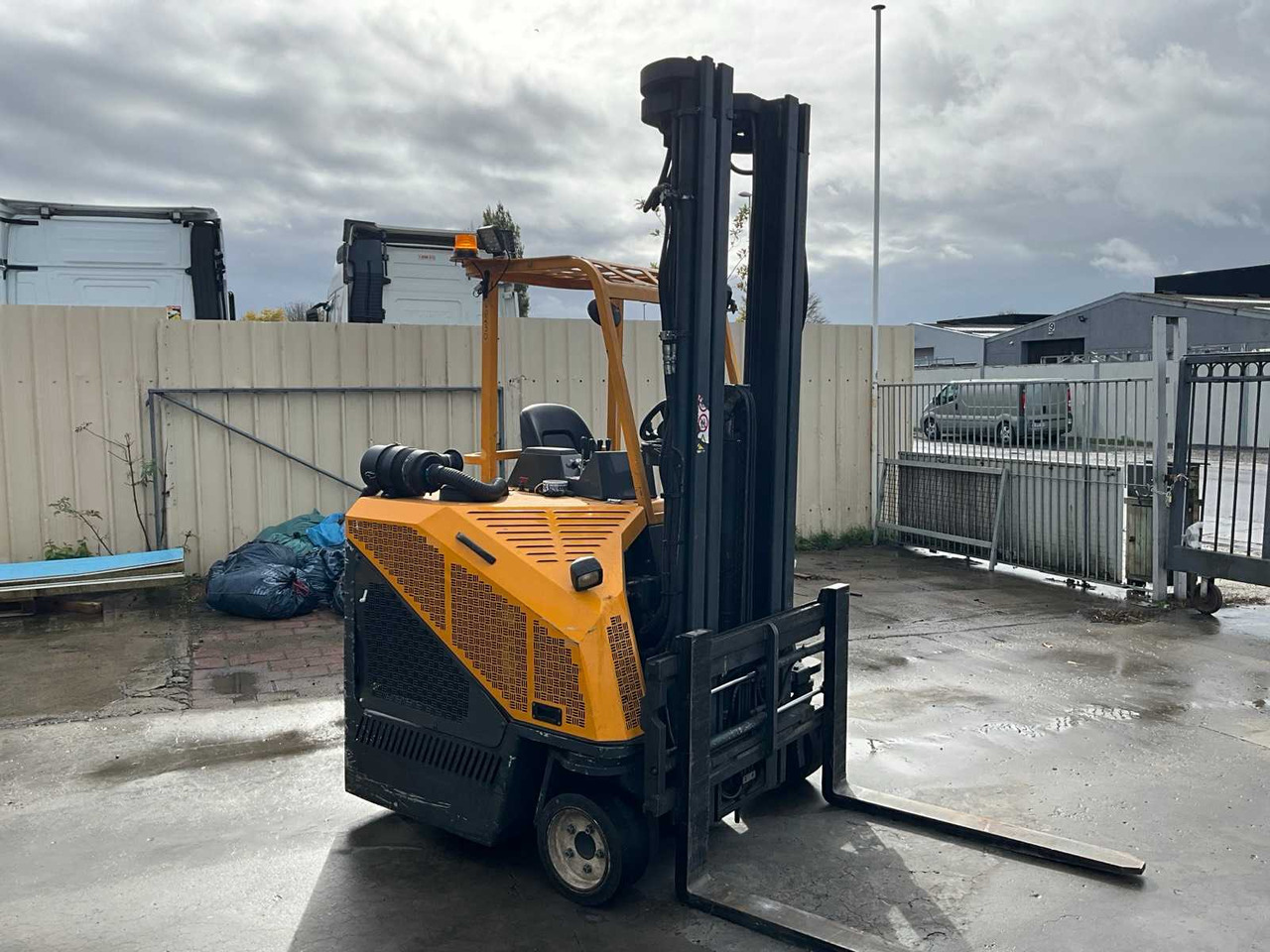 2003 COMBILIFT C2500CB FORKLIFT 4-WAY - Forklift: fotoğraf 5 2003 COMBILIFT C2500CB FORKLIFT 4-WAY - Forklift: fotoğraf 5