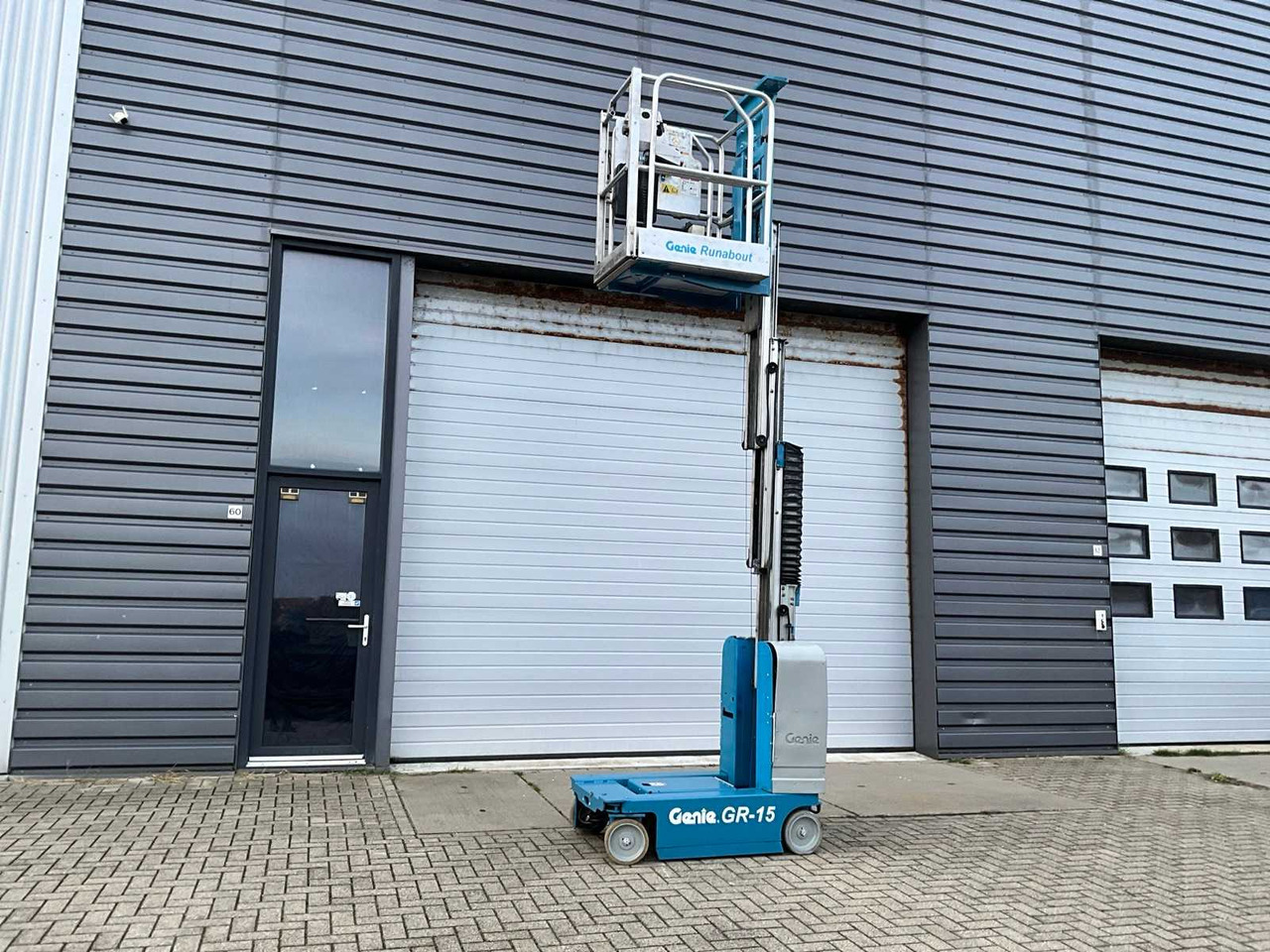 2006 GENIE GR-15 AERIAL PLATFORM - Araçüstü platform: fotoğraf 5 2006 GENIE GR-15 AERIAL PLATFORM - Araçüstü platform: fotoğraf 5