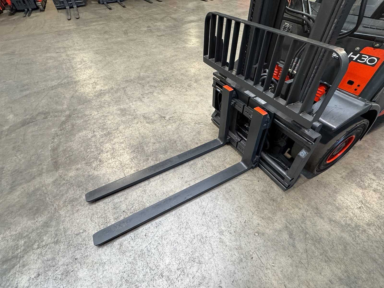 2006 LINDE H30T 3.000KG 3.+4. - Forklift: fotoğraf 3 2006 LINDE H30T 3.000KG 3.+4. - Forklift: fotoğraf 3