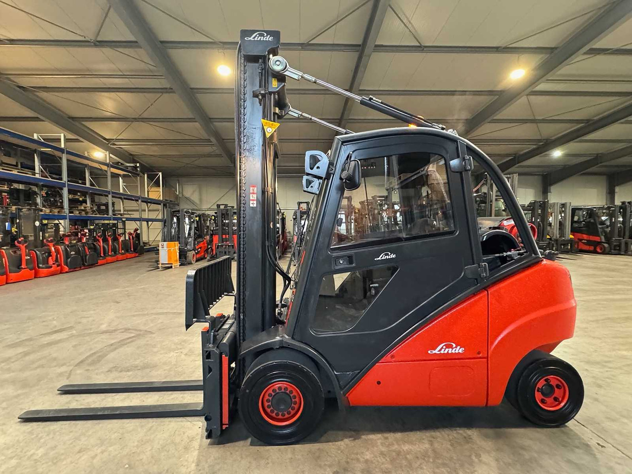 2006 LINDE H30T 3.000KG 3.+4. - Forklift: fotoğraf 4 2006 LINDE H30T 3.000KG 3.+4. - Forklift: fotoğraf 4