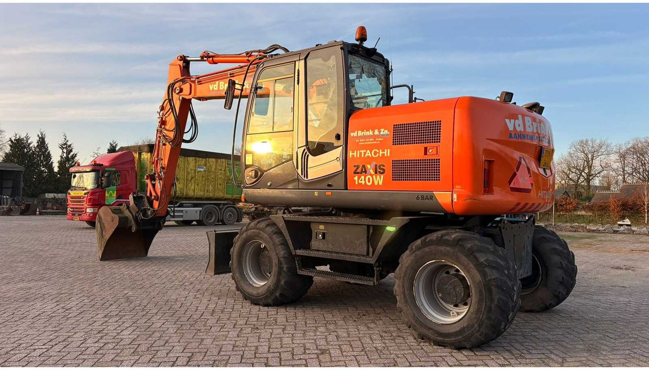 2009 HITACHI ZX140W-3 WHEELED EXCAVATOR - Tekerlekli ekskavatör: fotoğraf 4 2009 HITACHI ZX140W-3 WHEELED EXCAVATOR - Tekerlekli ekskavatör: fotoğraf 4