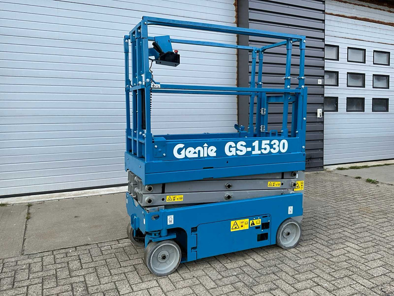2014 GENIE GS-1530 AERIAL WORK PLATFORM - Araçüstü platform: fotoğraf 1 2014 GENIE GS-1530 AERIAL WORK PLATFORM - Araçüstü platform: fotoğraf 1
