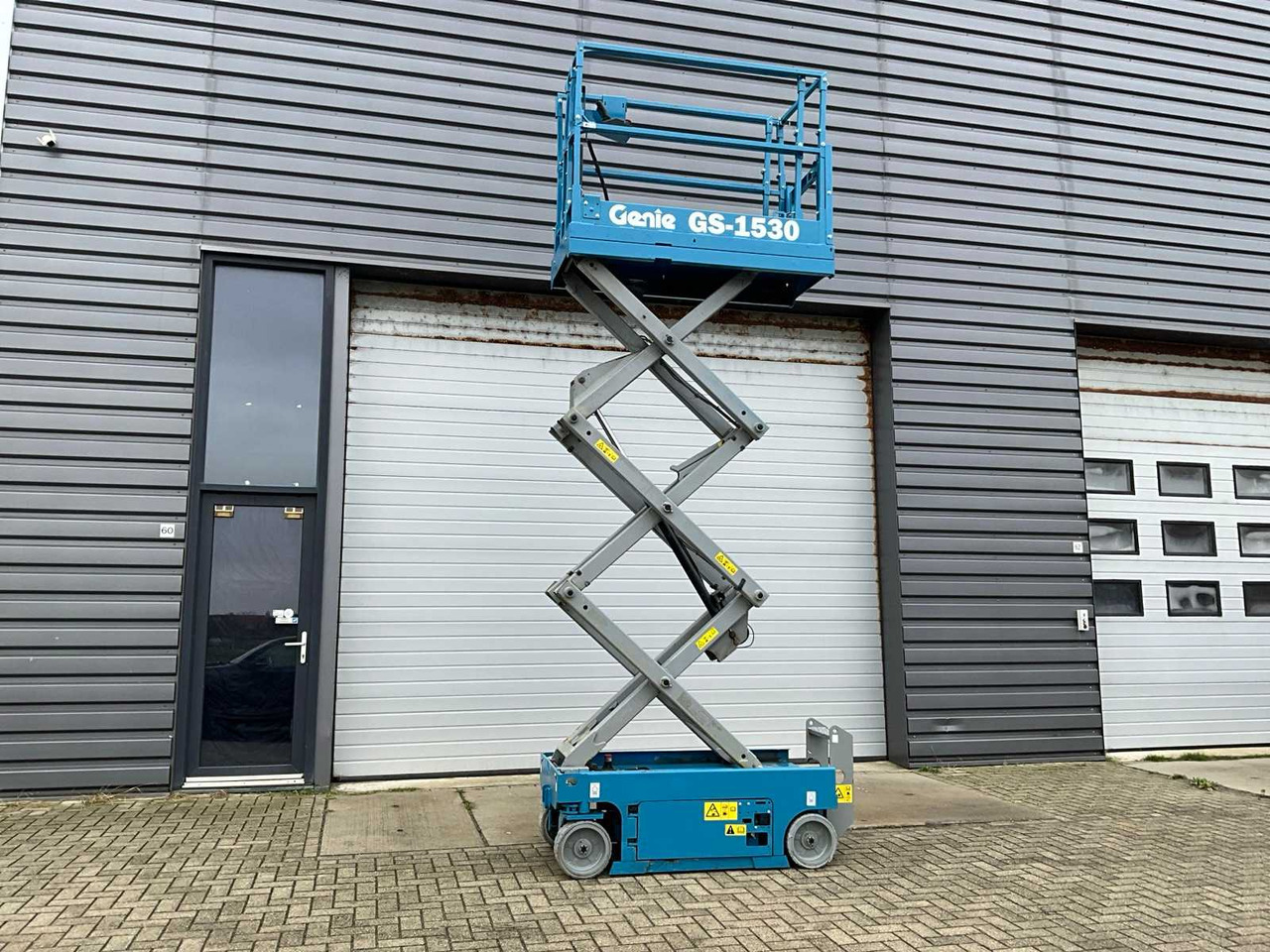 2014 GENIE GS-1530 AERIAL WORK PLATFORM - Araçüstü platform: fotoğraf 5 2014 GENIE GS-1530 AERIAL WORK PLATFORM - Araçüstü platform: fotoğraf 5