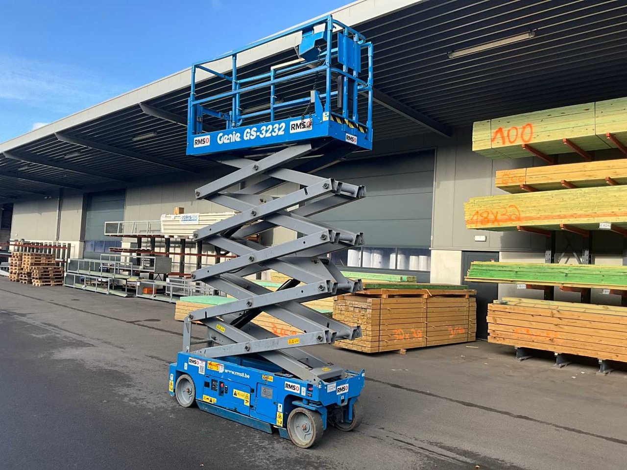 2015 GENIE GS-3232 AERIAL WORK PLATFORM - Araçüstü platform: fotoğraf 2 2015 GENIE GS-3232 AERIAL WORK PLATFORM - Araçüstü platform: fotoğraf 2