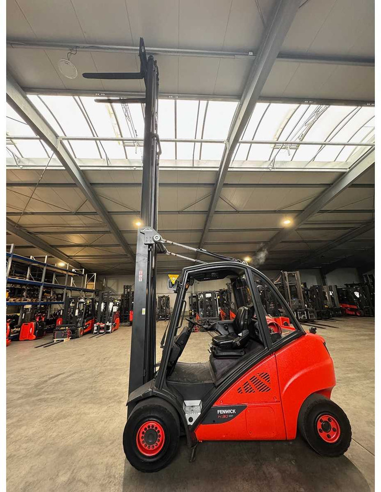 2015 SERVICE + UVV 09/2026 LINDE H30T 3,000KG TRIPLEX 645CM GAS FORKLIFT FORKLIFT 4,066 HOURS - Forklift: fotoğraf 3 2015 SERVICE + UVV 09/2026 LINDE H30T 3,000KG TRIPLEX 645CM GAS FORKLIFT FORKLIFT 4,066 HOURS - Forklift: fotoğraf 3