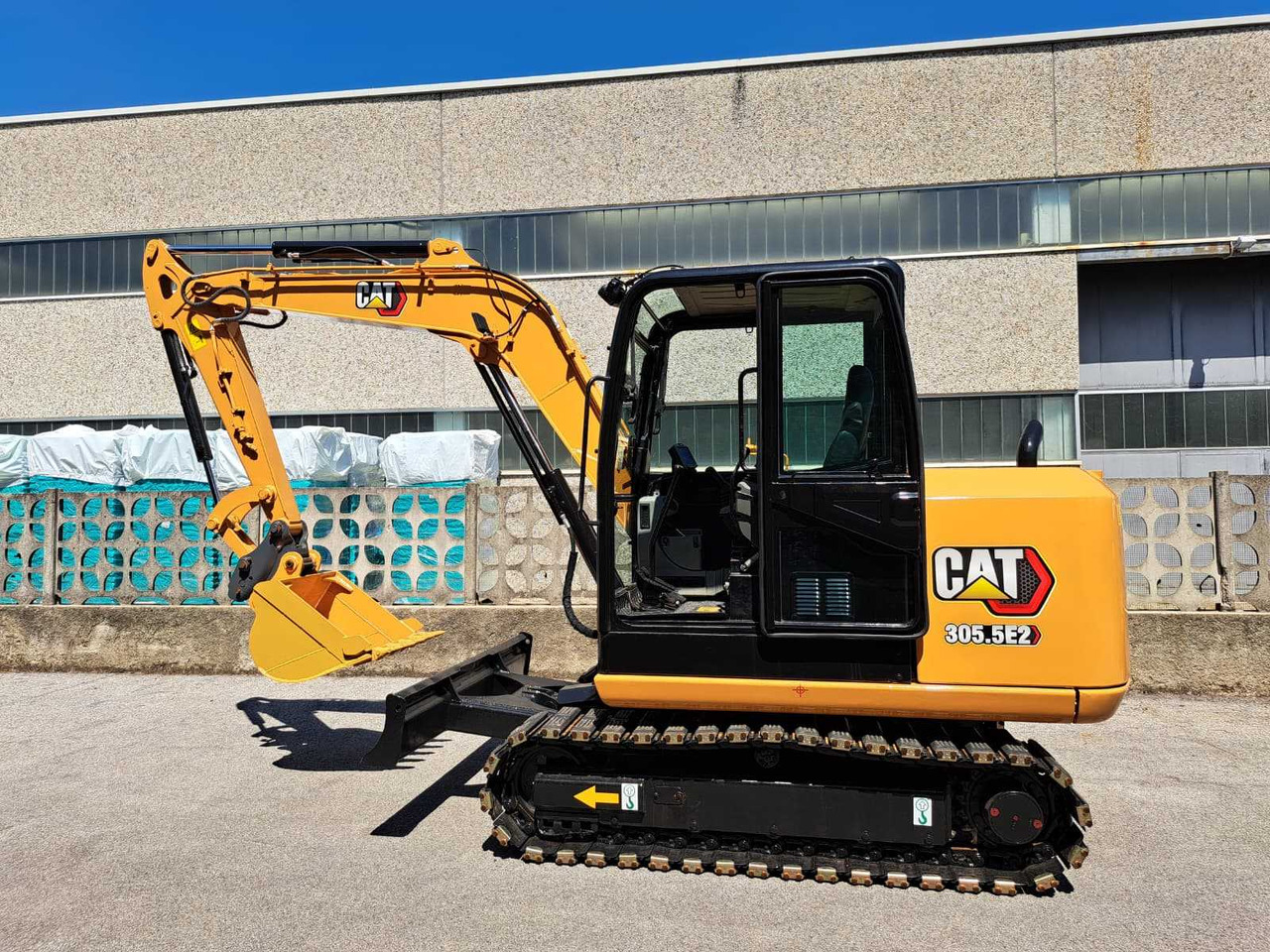 2016 CATERPILLAR 305.5E2 MINI EXCAVATOR - Ekskavatör: fotoğraf 1 2016 CATERPILLAR 305.5E2 MINI EXCAVATOR - Ekskavatör: fotoğraf 1