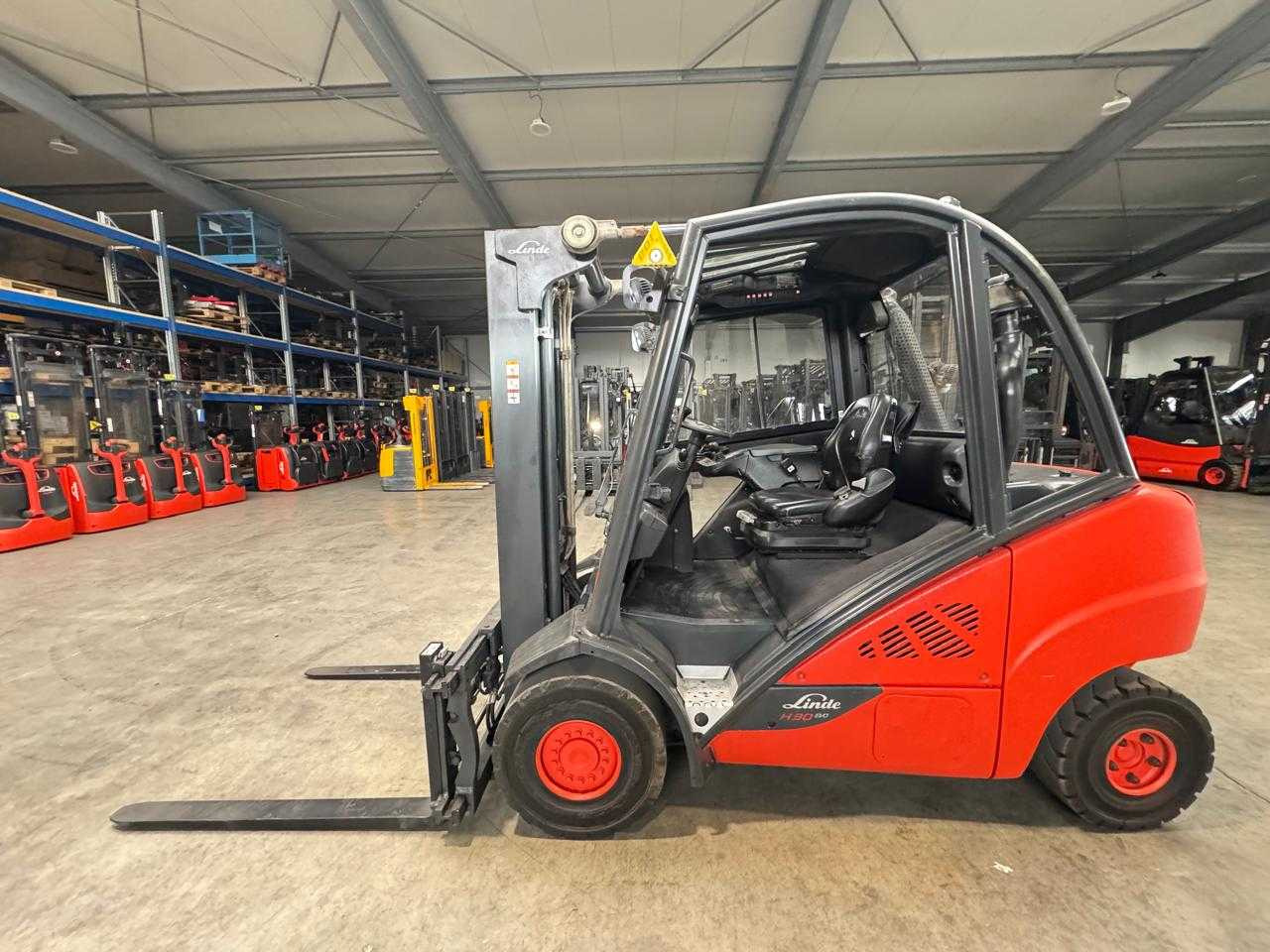 2016 SERVICE + UVV 10/2026 LINDE H30D 3RD+4TH VALVE FORK ADJUSTER TRIPLEX 465CM DIESEL FORKLIFT - Forklift: fotoğraf 2 2016 SERVICE + UVV 10/2026 LINDE H30D 3RD+4TH VALVE FORK ADJUSTER TRIPLEX 465CM DIESEL FORKLIFT - Forklift: fotoğraf 2