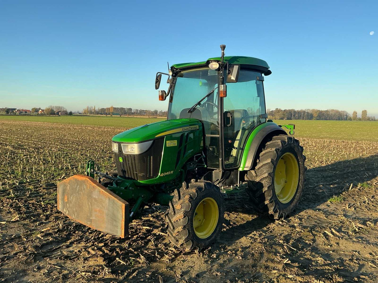 2017 JOHN DEERE 4049R FARM TRACTOR - Traktör: fotoğraf 1 2017 JOHN DEERE 4049R FARM TRACTOR - Traktör: fotoğraf 1