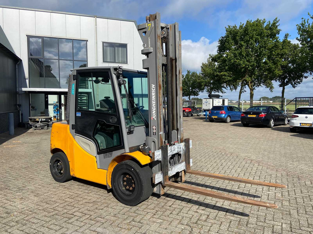 2017 JUNGHEINRICH - DFG550S - FORKLIFT - Forklift: fotoğraf 2 2017 JUNGHEINRICH - DFG550S - FORKLIFT - Forklift: fotoğraf 2