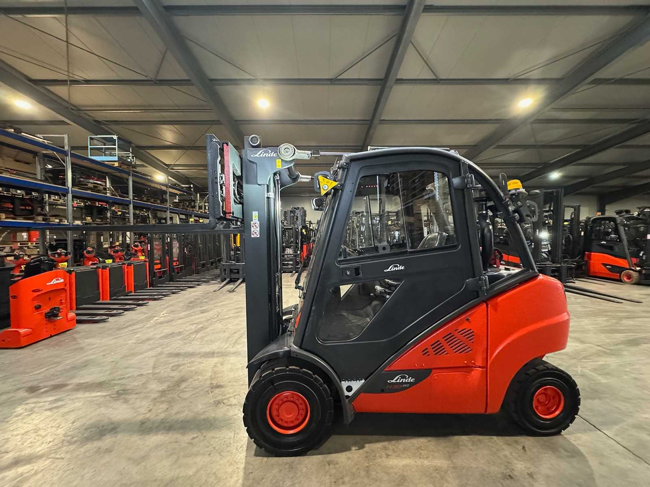 2017 SERVICE + UVV 11/2026 LINDE H30D EVO 3,000KG DUPLEX FREE LIFT 3RD + 4TH VALVE FORK ADJUSTER DIESEL FORKLIFT FORKLIFT 4,702 HOURS. - Forklift: fotoğraf 1 2017 SERVICE + UVV 11/2026 LINDE H30D EVO 3,000KG DUPLEX FREE LIFT 3RD + 4TH VALVE FORK ADJUSTER DIESEL FORKLIFT FORKLIFT 4,702 HOURS. - Forklift: fotoğraf 1