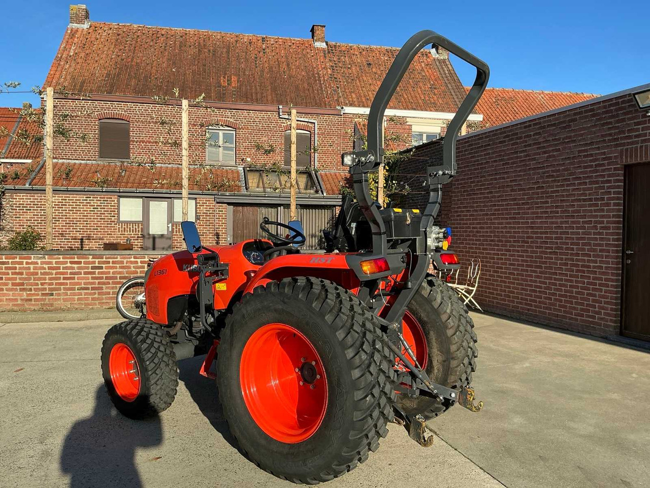 2020 KUBOTA L1361 FOUR WHEEL DRIVE FARM TRACTOR - Traktör: fotoğraf 3 2020 KUBOTA L1361 FOUR WHEEL DRIVE FARM TRACTOR - Traktör: fotoğraf 3