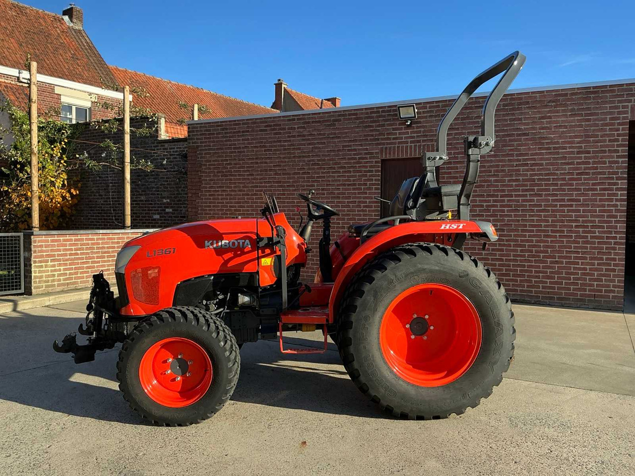 2020 KUBOTA L1361 FOUR WHEEL DRIVE FARM TRACTOR - Traktör: fotoğraf 2 2020 KUBOTA L1361 FOUR WHEEL DRIVE FARM TRACTOR - Traktör: fotoğraf 2