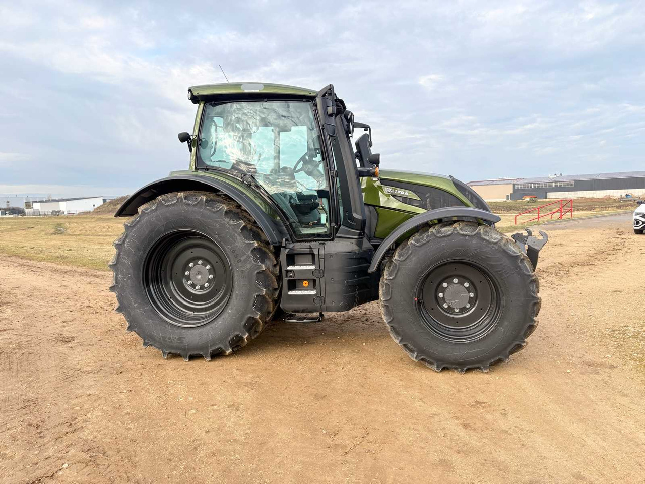 2022 NEW VALTRA N155E ACTIVE TRACTOR - Traktör: fotoğraf 5 2022 NEW VALTRA N155E ACTIVE TRACTOR - Traktör: fotoğraf 5