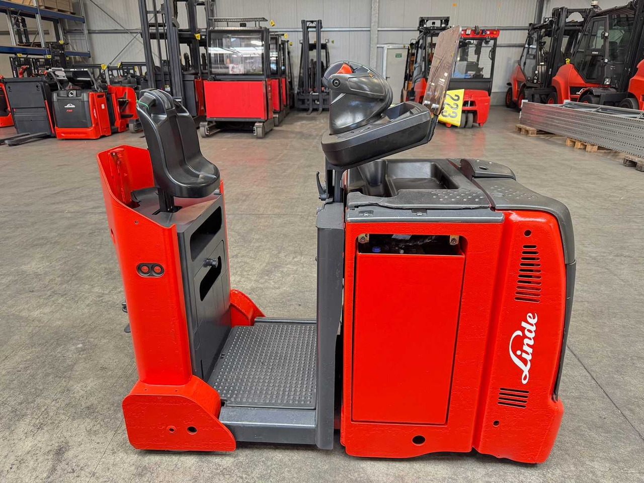 2023 SERVICE + UVV 06/2026 LINDE P50C 5.000KG TRACTOR TOWING VEHICLE TRACTOR 2.633 HOURS 500AH BATTERY - Forklift: fotoğraf 2 2023 SERVICE + UVV 06/2026 LINDE P50C 5.000KG TRACTOR TOWING VEHICLE TRACTOR 2.633 HOURS 500AH BATTERY - Forklift: fotoğraf 2