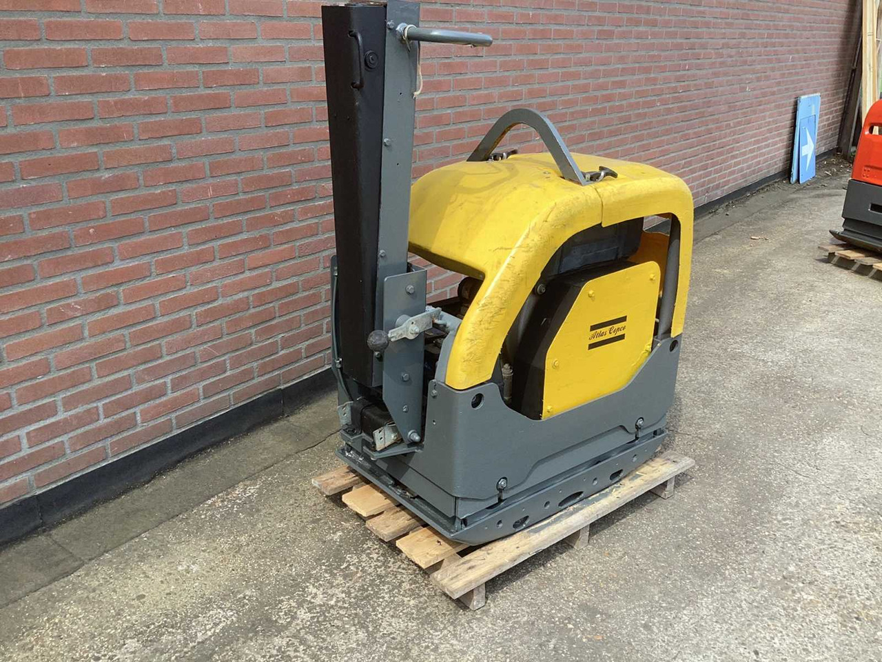 ATLAS COPCO LG504 - Titreşimli kompaktör: fotoğraf 5 ATLAS COPCO LG504 - Titreşimli kompaktör: fotoğraf 5