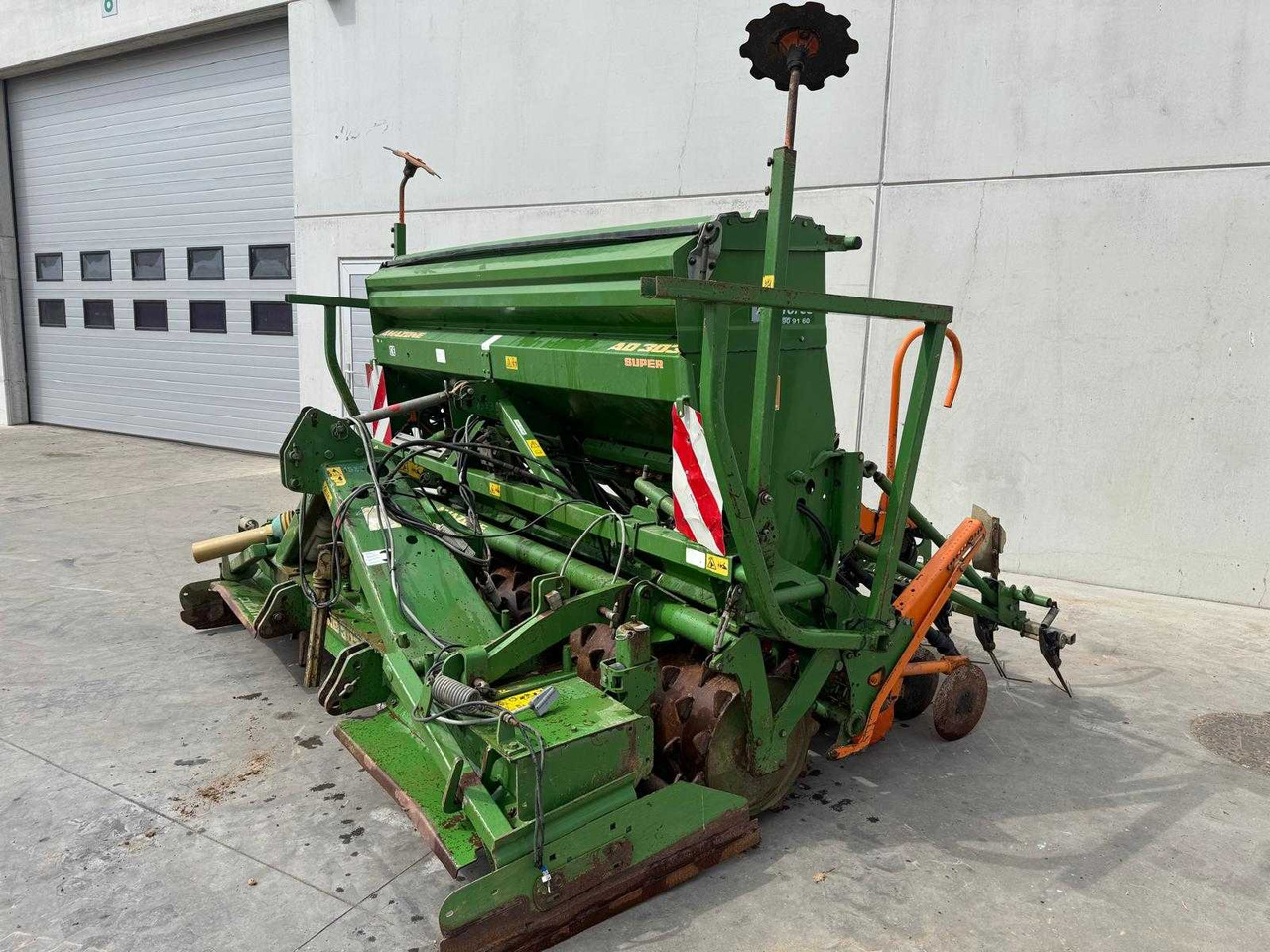 Amazone AD303 + KG303 - Hassas ekim makinesi: fotoğraf 1 Amazone AD303 + KG303 - Hassas ekim makinesi: fotoğraf 1