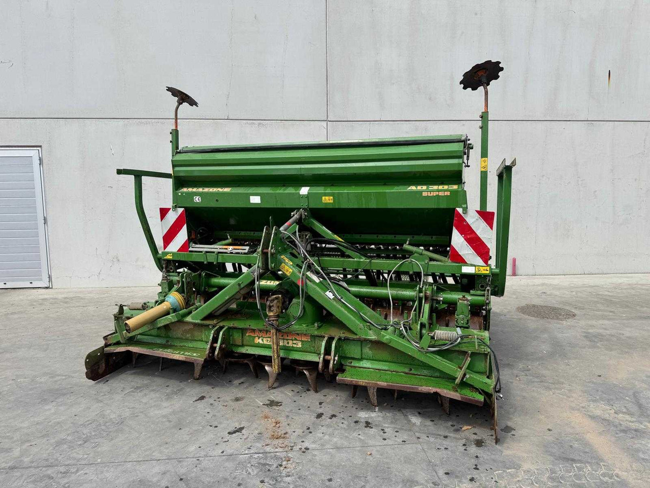 Amazone AD303 + KG303 - Hassas ekim makinesi: fotoğraf 2 Amazone AD303 + KG303 - Hassas ekim makinesi: fotoğraf 2