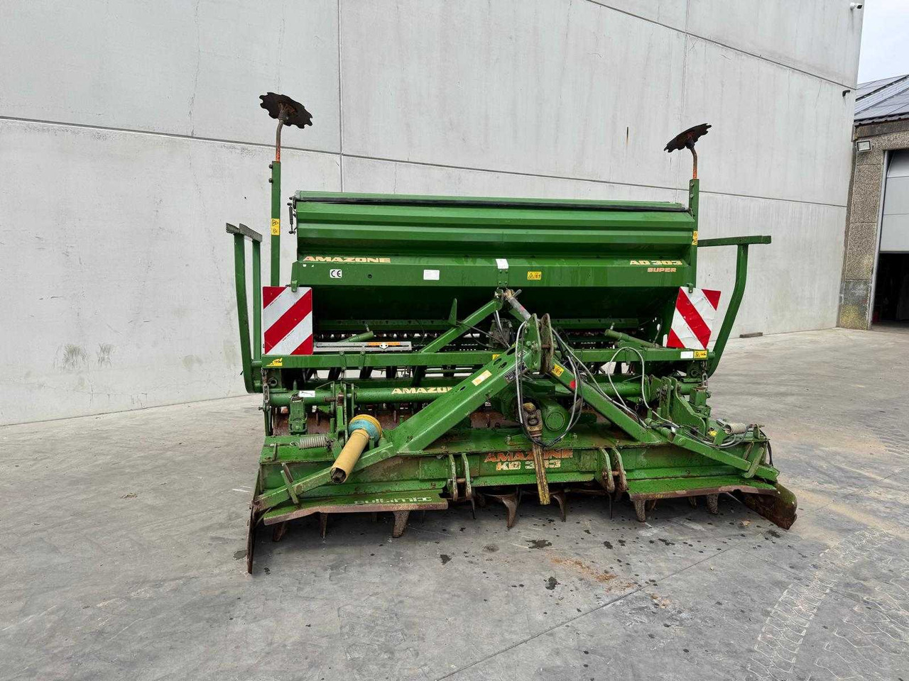 Amazone AD303 + KG303 - Hassas ekim makinesi: fotoğraf 3 Amazone AD303 + KG303 - Hassas ekim makinesi: fotoğraf 3