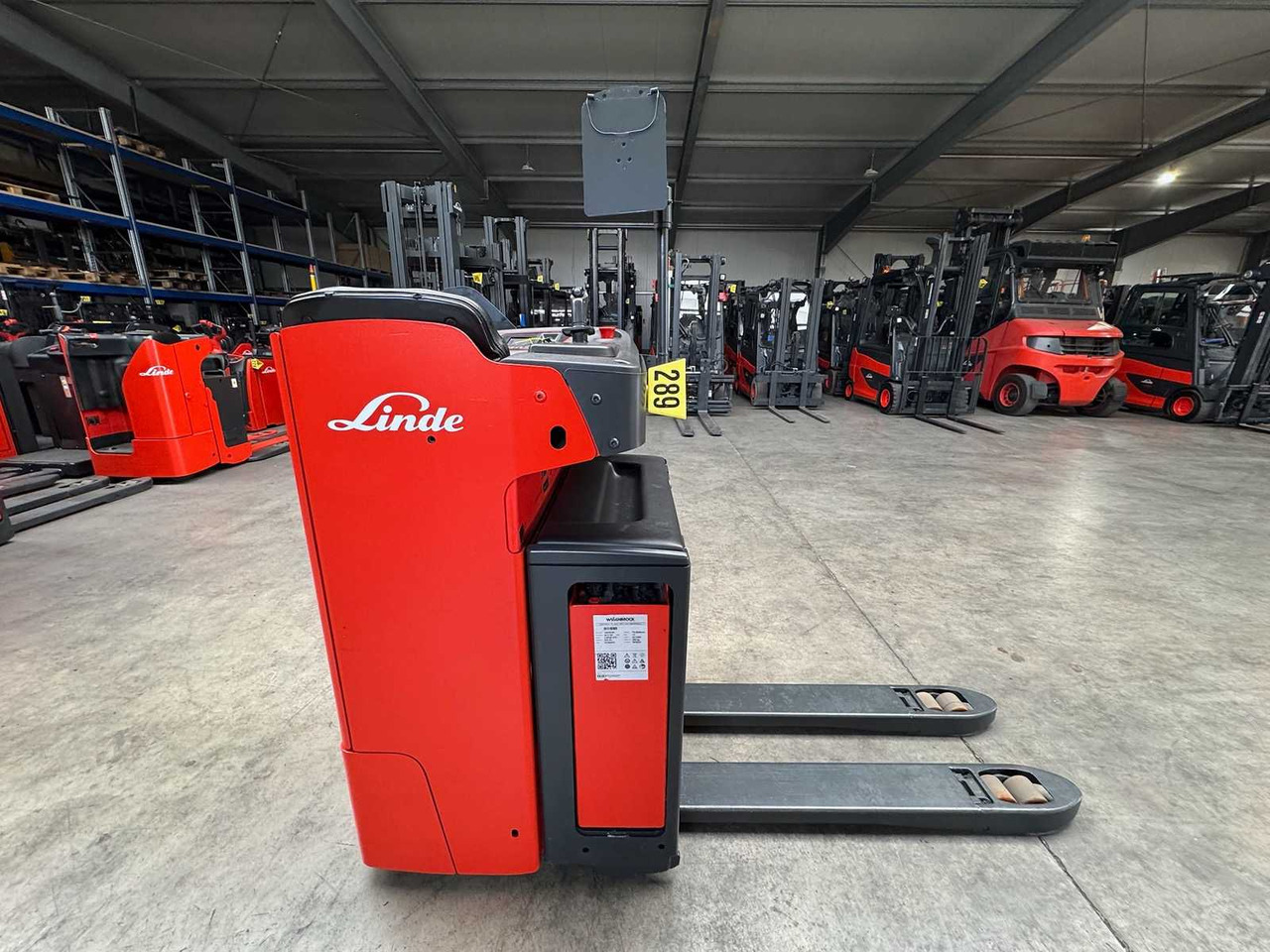 BATTERY 46/2023 BJ.2020 SERVICE + UVV 08/2026 LINDE T20R PALLET TRUCK STACKER ANT 4,715 HOURS - Forklift: fotoğraf 2 BATTERY 46/2023 BJ.2020 SERVICE + UVV 08/2026 LINDE T20R PALLET TRUCK STACKER ANT 4,715 HOURS - Forklift: fotoğraf 2