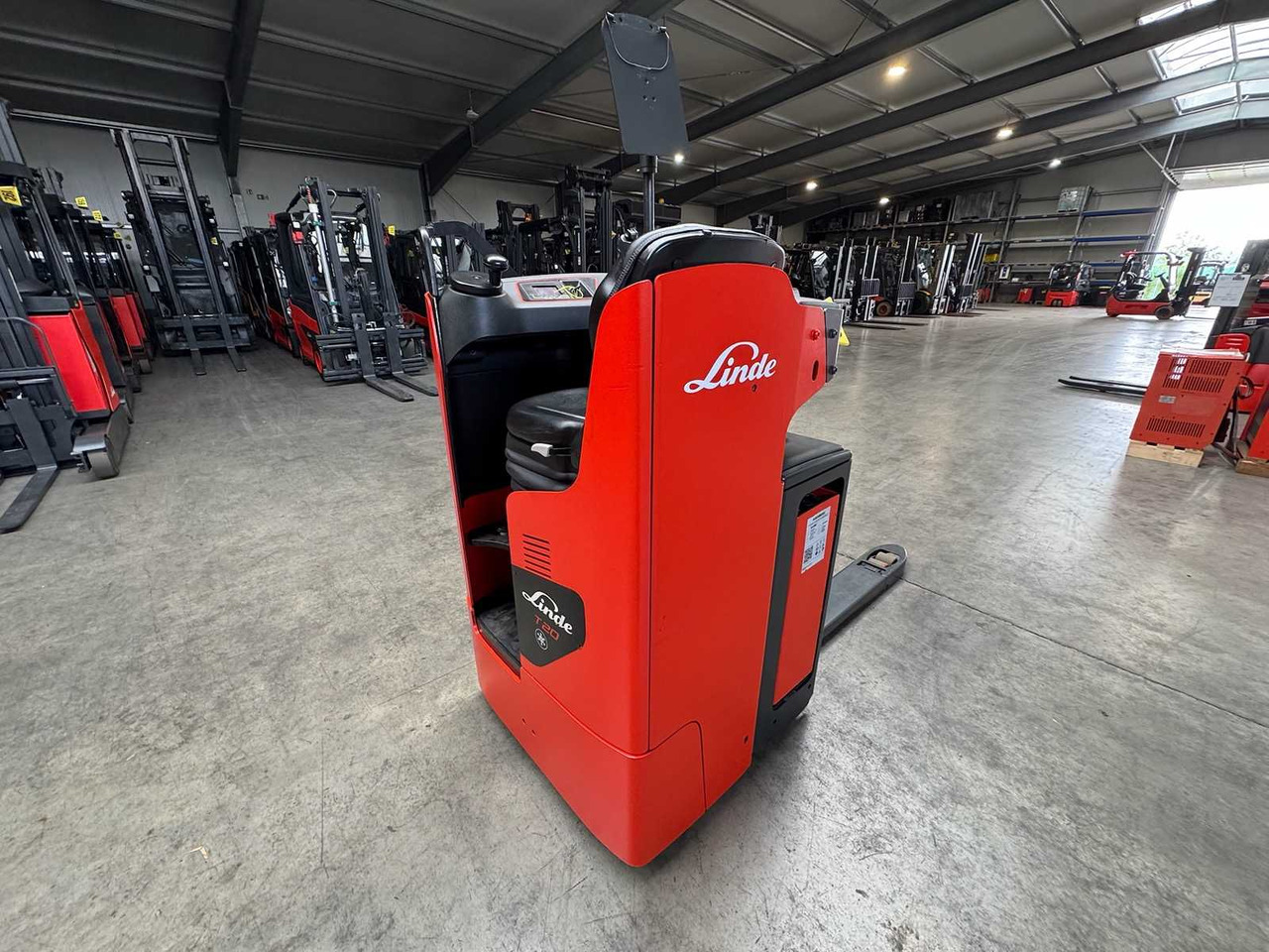 BATTERY 46/2023 BJ.2020 SERVICE + UVV 08/2026 LINDE T20R PALLET TRUCK STACKER ANT 4,715 HOURS - Forklift: fotoğraf 3 BATTERY 46/2023 BJ.2020 SERVICE + UVV 08/2026 LINDE T20R PALLET TRUCK STACKER ANT 4,715 HOURS - Forklift: fotoğraf 3
