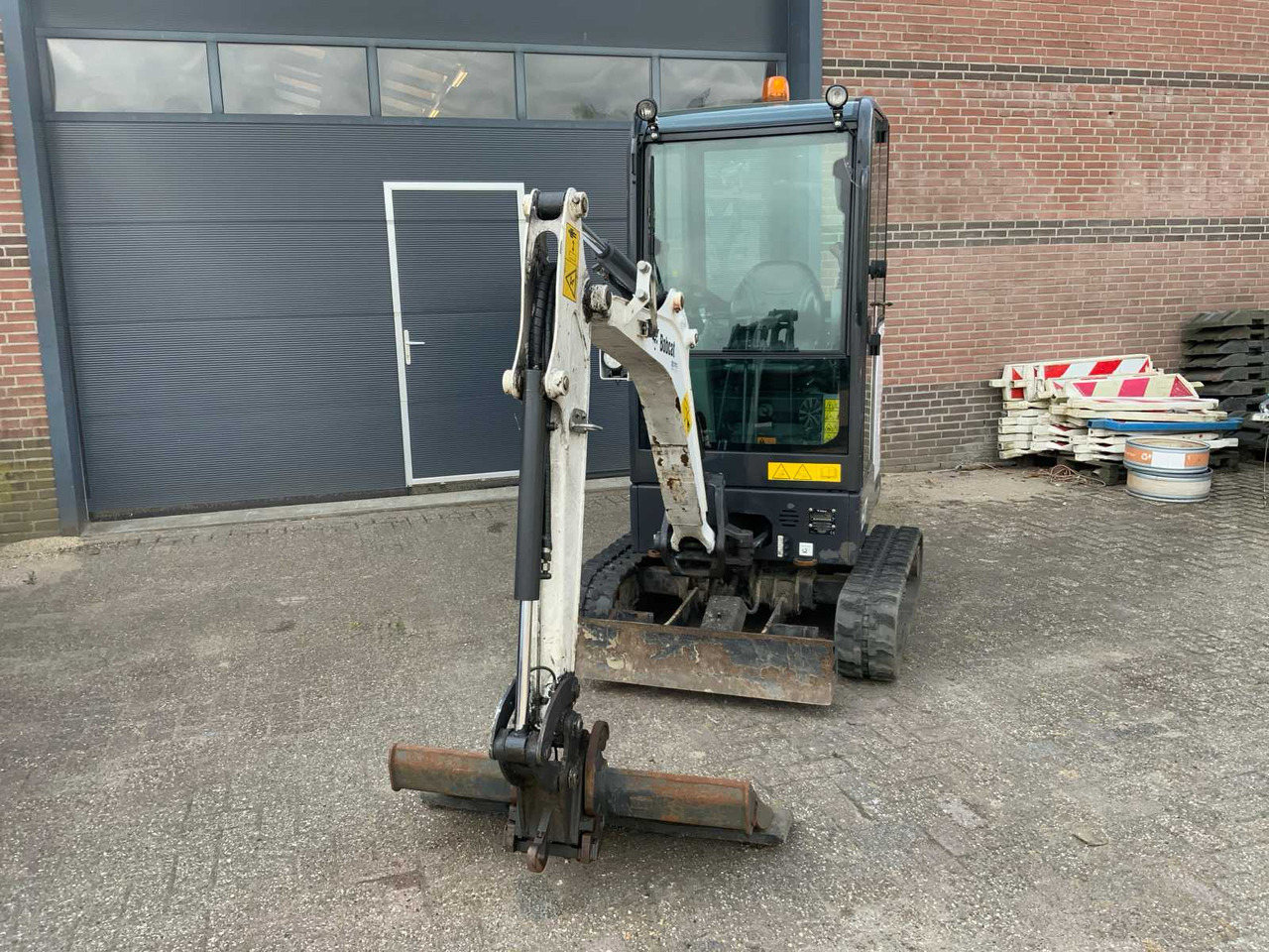 Bobcat E17 - Mini ekskavatör: fotoğraf 3 Bobcat E17 - Mini ekskavatör: fotoğraf 3