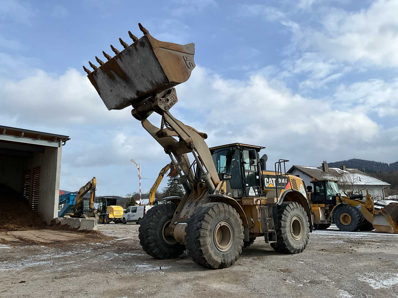 CAT 966K - Tekerlekli yükleyici: fotoğraf 2 CAT 966K - Tekerlekli yükleyici: fotoğraf 2