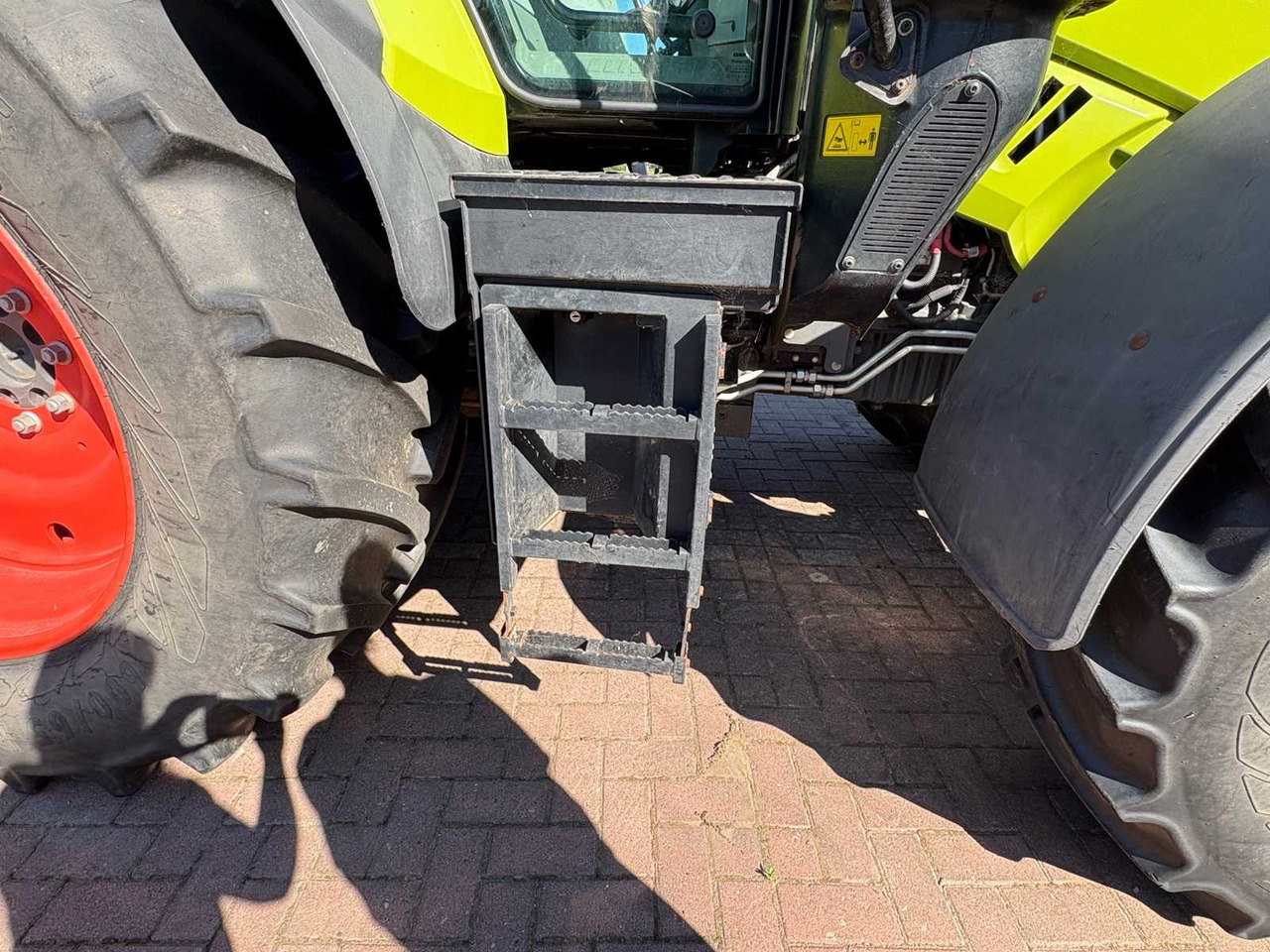 CLAAS Arion 510 CIS - Traktör: fotoğraf 5 CLAAS Arion 510 CIS - Traktör: fotoğraf 5