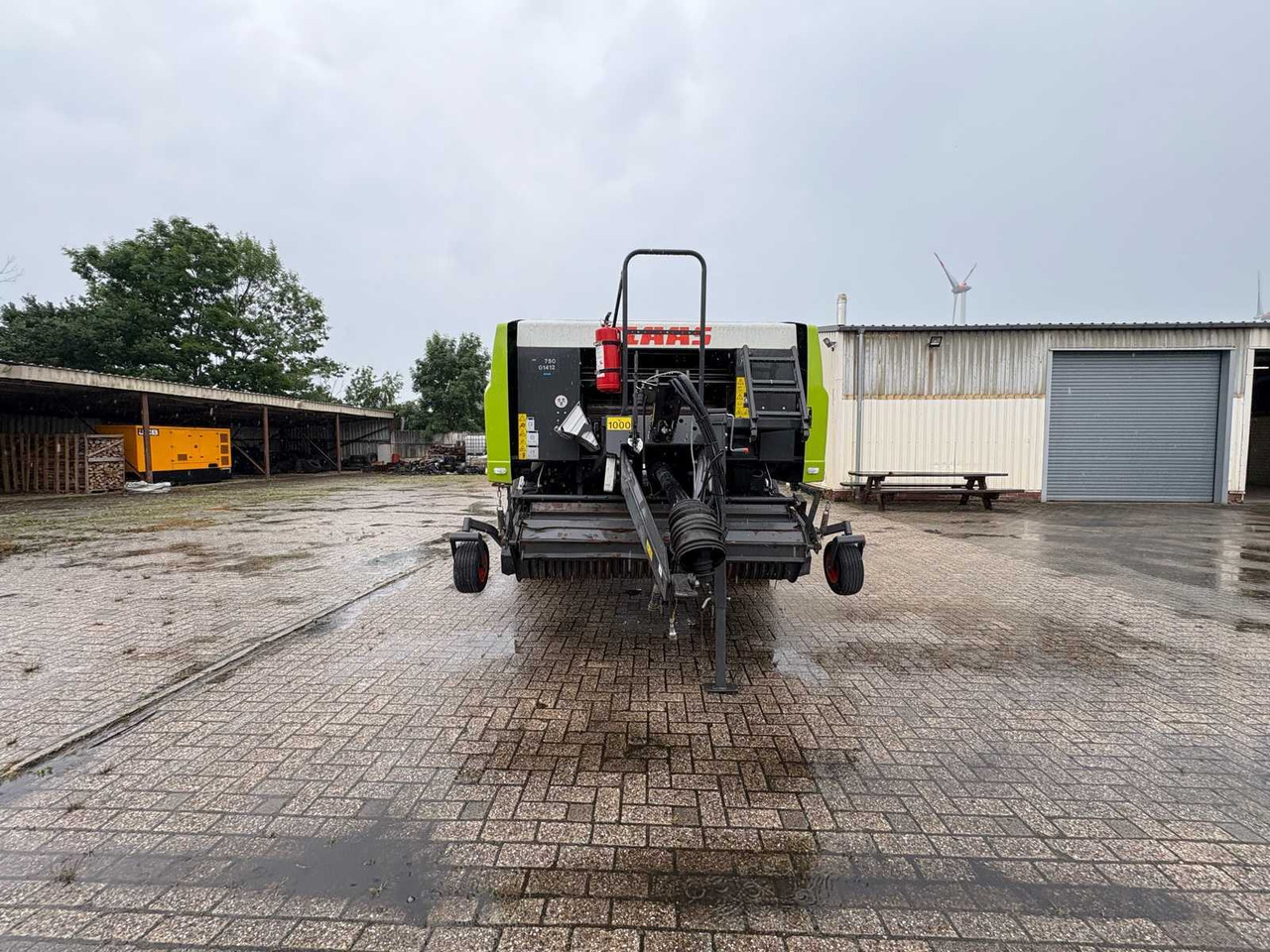 CLAAS ROLLANT 455 UNIWRAP 750 - Silindirik balya makinesi: fotoğraf 3 CLAAS ROLLANT 455 UNIWRAP 750 - Silindirik balya makinesi: fotoğraf 3