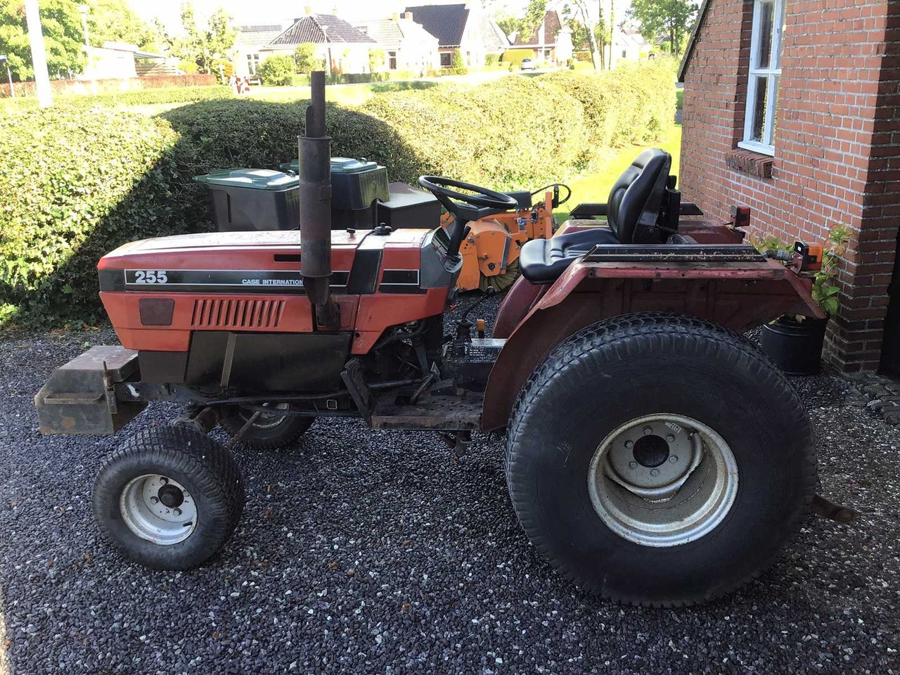 Case IH 255 - Küçük traktör: fotoğraf 5 Case IH 255 - Küçük traktör: fotoğraf 5