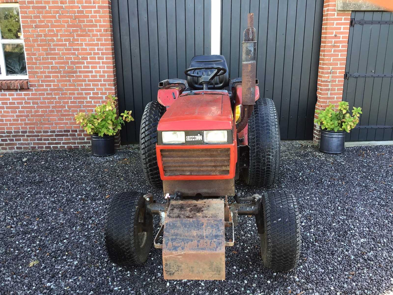 Case IH 255 - Küçük traktör: fotoğraf 2 Case IH 255 - Küçük traktör: fotoğraf 2
