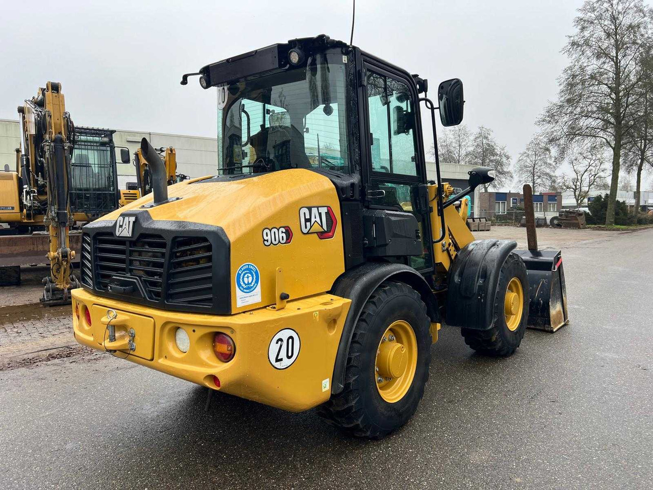 Caterpillar 906 - Tekerlekli yükleyici: fotoğraf 3 Caterpillar 906 - Tekerlekli yükleyici: fotoğraf 3