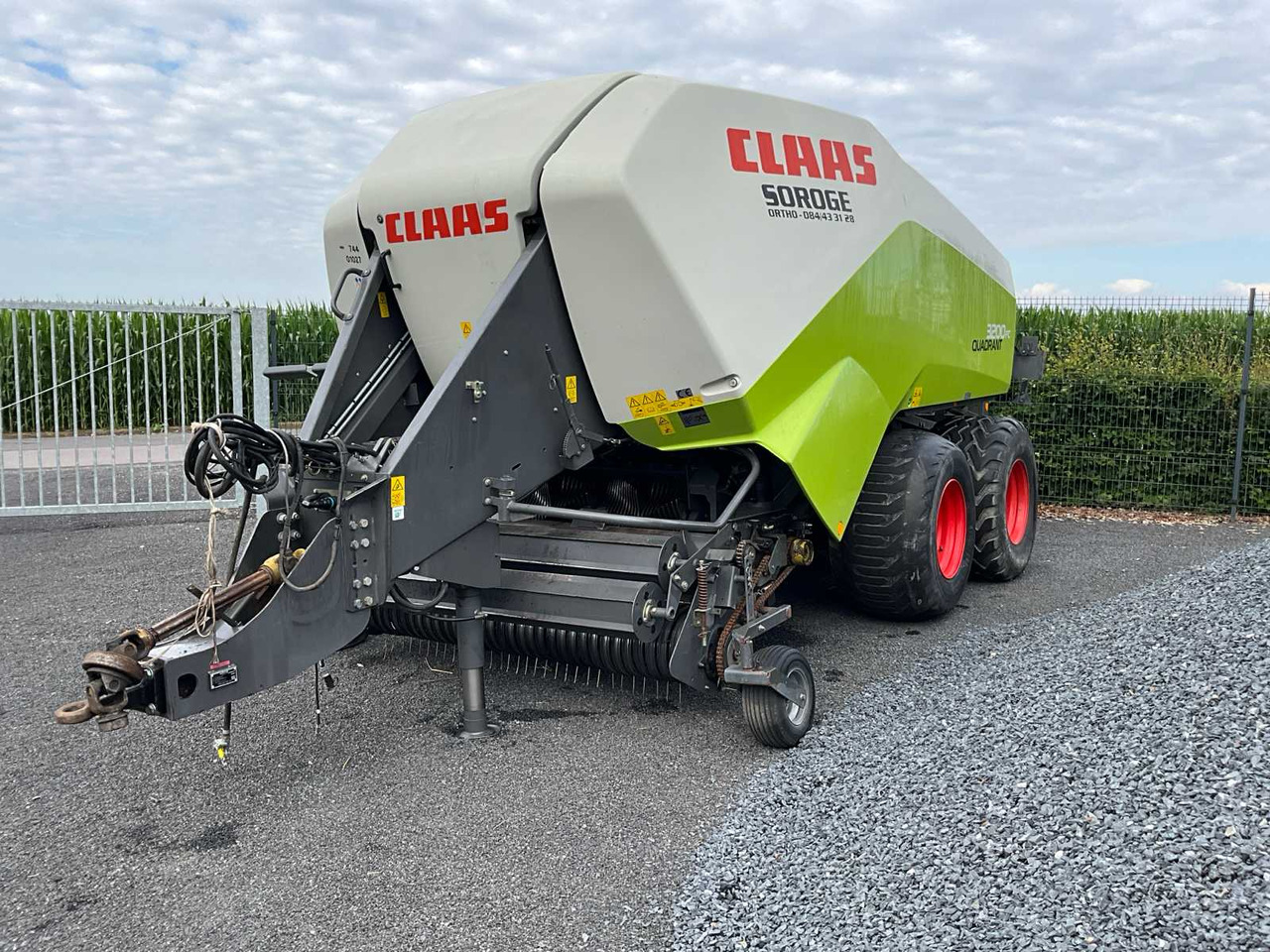 Claas 3200FC - Kare balya makinesi: fotoğraf 1 Claas 3200FC - Kare balya makinesi: fotoğraf 1