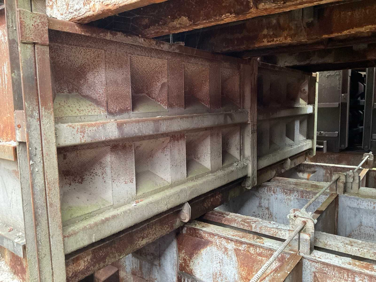 Concrete block mold (25x) - Beton makinesi: fotoğraf 5 Concrete block mold (25x) - Beton makinesi: fotoğraf 5