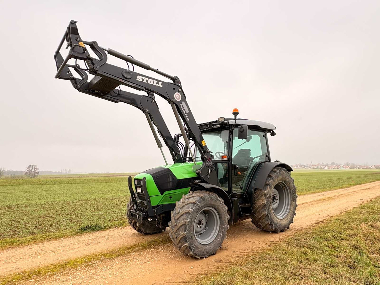 DEUTZ FAHR 5090.4 D GS - COMPACT ALL-WHEEL DRIVE TRACTOR WITH UNDERBODY PROTECTION (2018) - Traktör: fotoğraf 1 DEUTZ FAHR 5090.4 D GS - COMPACT ALL-WHEEL DRIVE TRACTOR WITH UNDERBODY PROTECTION (2018) - Traktör: fotoğraf 1